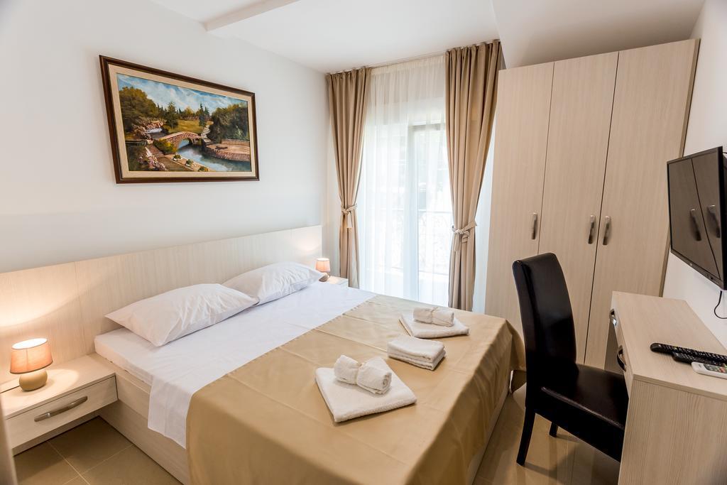 Apartments Belani Херцег-Нови Экстерьер фото