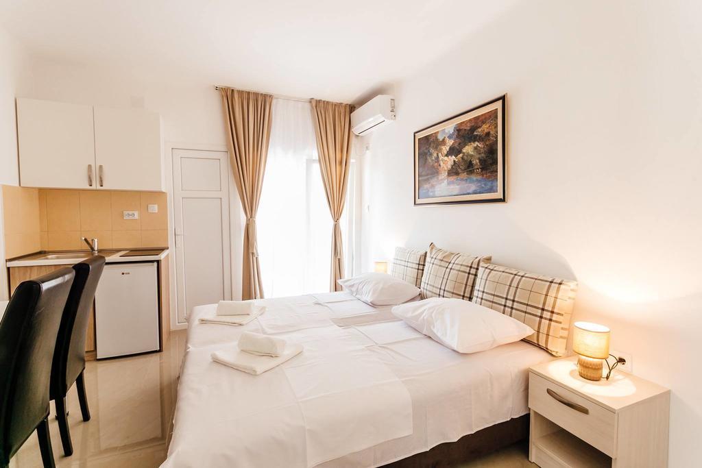 Apartments Belani Херцег-Нови Экстерьер фото