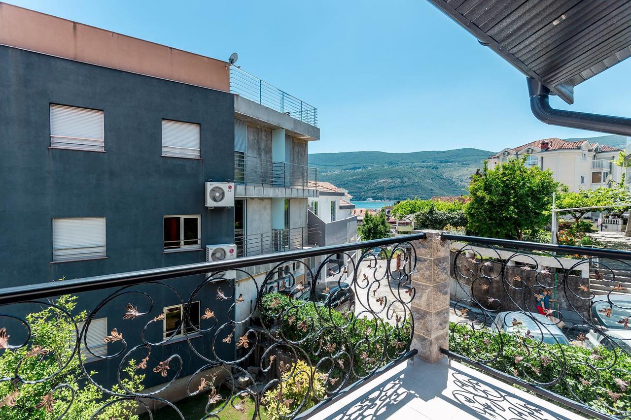Apartments Belani Херцег-Нови Экстерьер фото